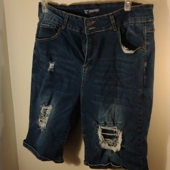 Size 22 Ripped Jeans - Picture 1 of 1